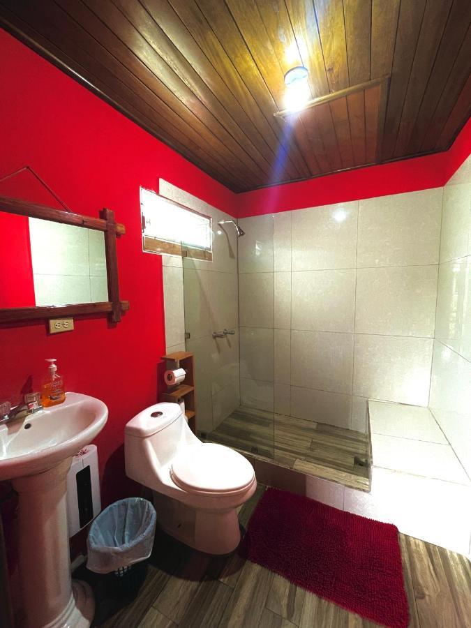 Hotel Casa Nostra à Lívingston Extérieur photo